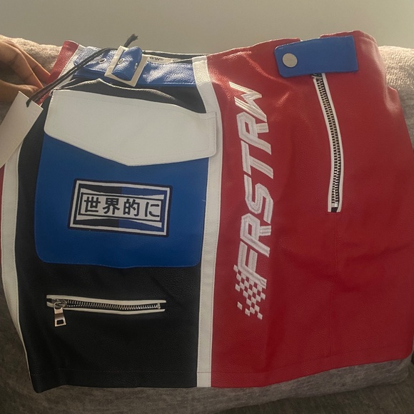 First Row Racecar Skirt - Picture 1 of 4